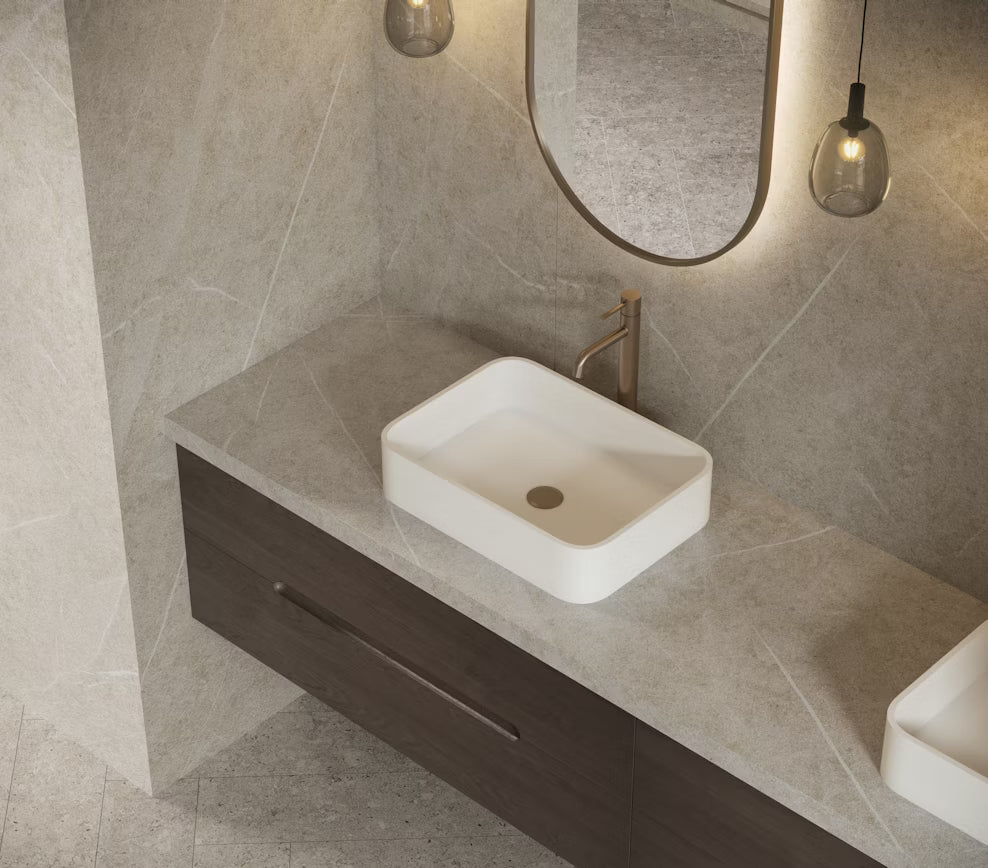 Dekton Adia