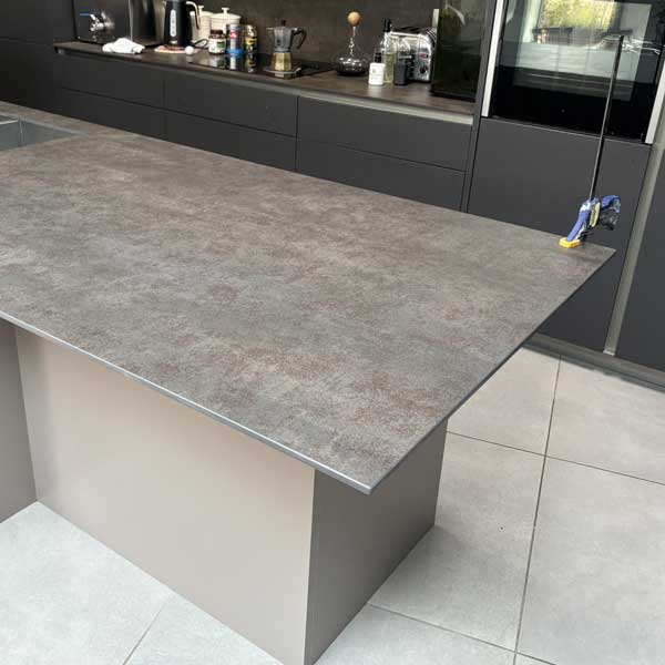 Neolith Iron Copper
