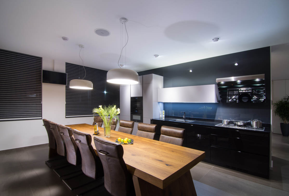 Technistone Gobi Black Kitchen 2