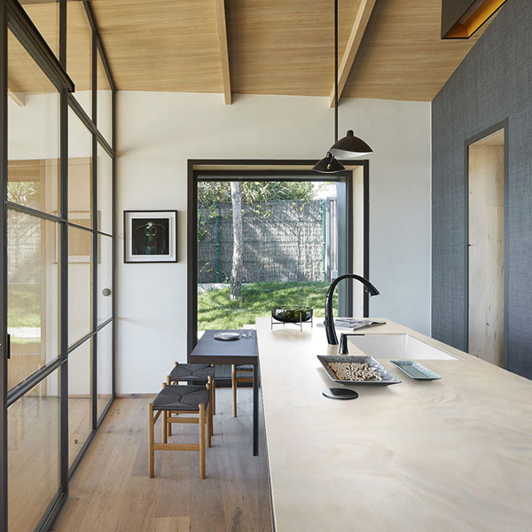 Corian Artista Canvas