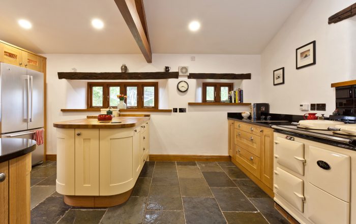 Traditional_Country_Style_Kitchen 2