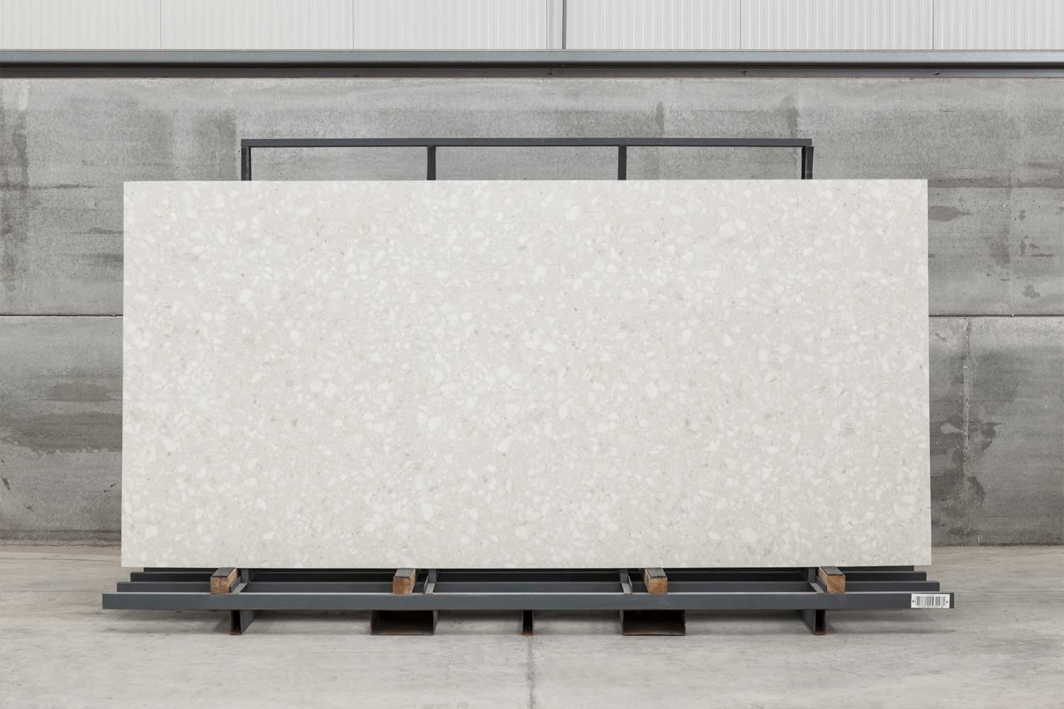 caballete-neolith-retrostone-01